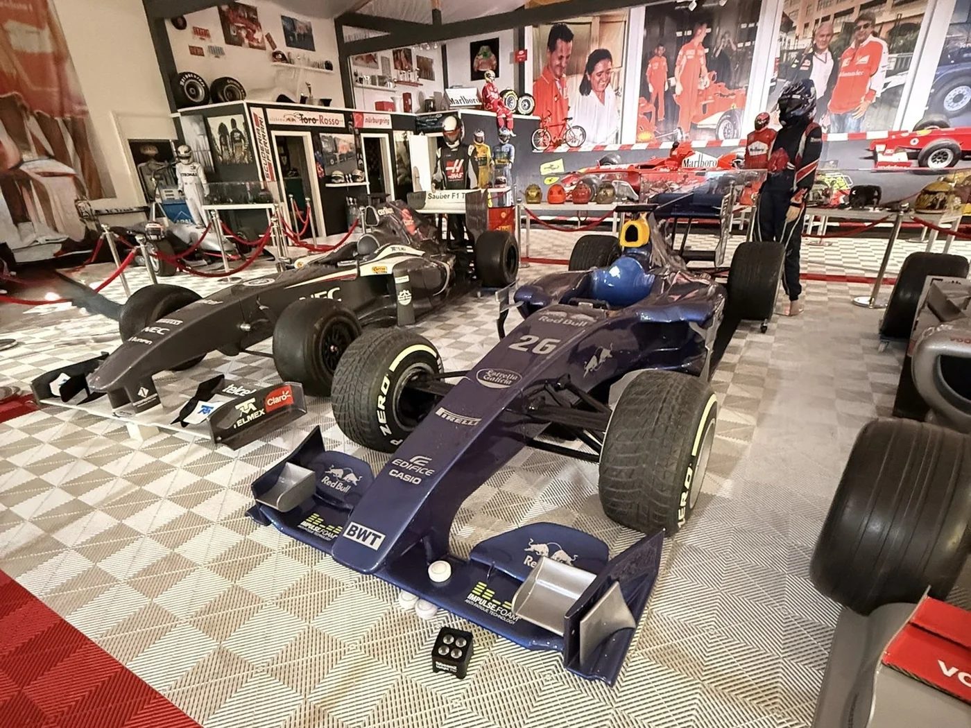 Williams F1 · Dunkelblau — Exponat der Royal Legacy Motorsport Heritage Kollektion