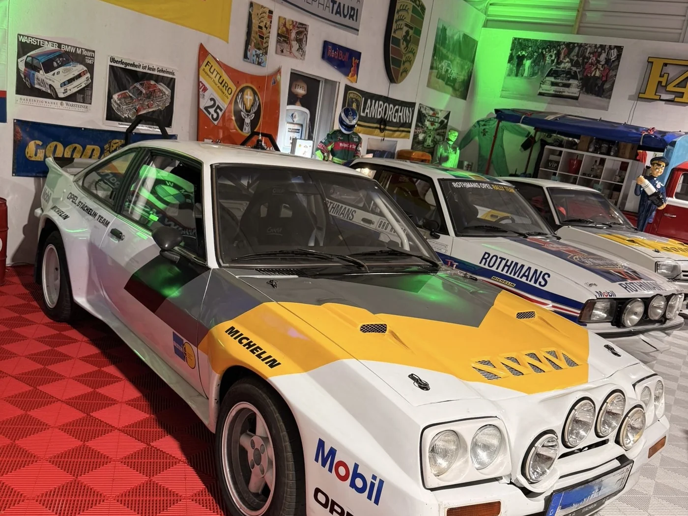 Opel Manta 400 · Stachelin Team — Exponat der Royal Legacy Motorsport Heritage Kollektion