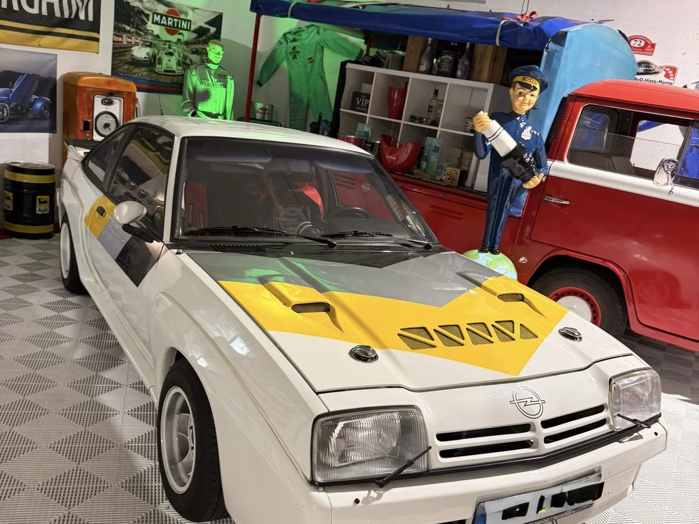 Opel Manta B 400 — Exponat der Royal Legacy Motorsport Heritage Kollektion